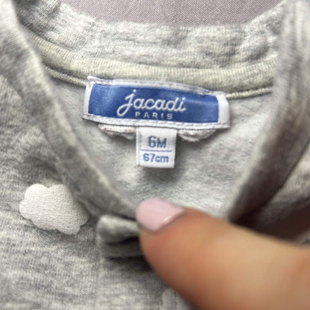 Jacadi Grey Baby Onesie, 6M - Picture 4 of 8